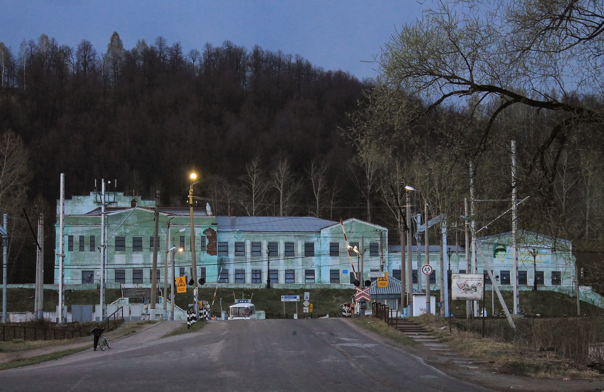 Чусовой, Улица Матросова, 1