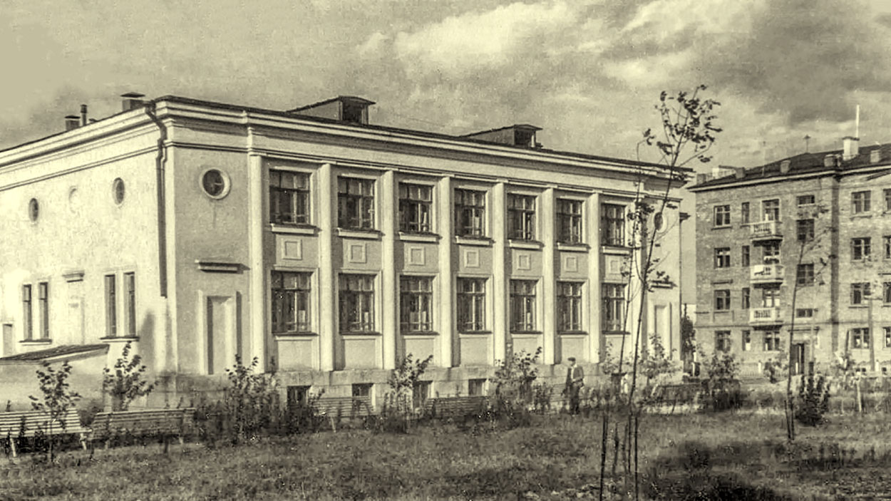 Уфа, Кольцевая улица, 32А; Улица Мира, 38