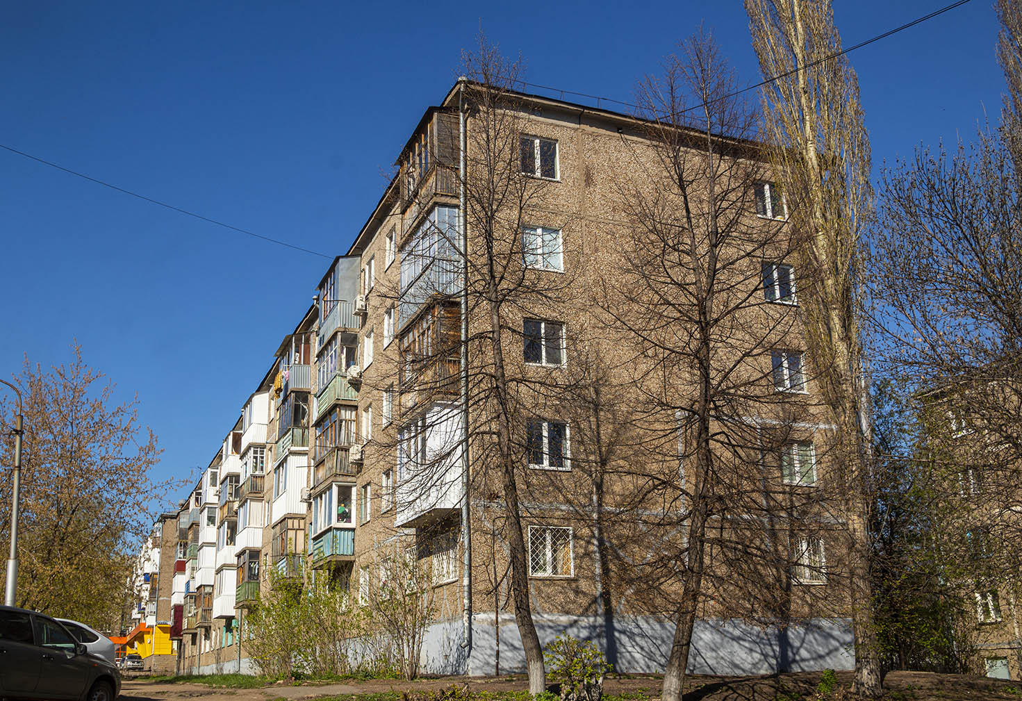 Уфа, Улица Владимира Маяковского, 8 / Нежинская улица, 33