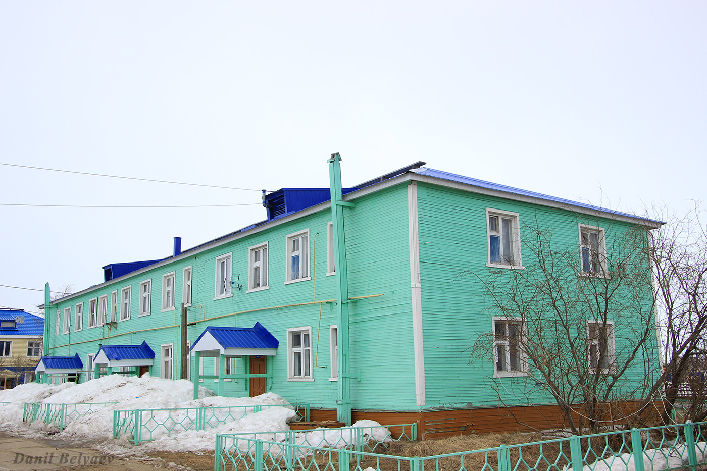 Искателей, Улица Губкина, 18