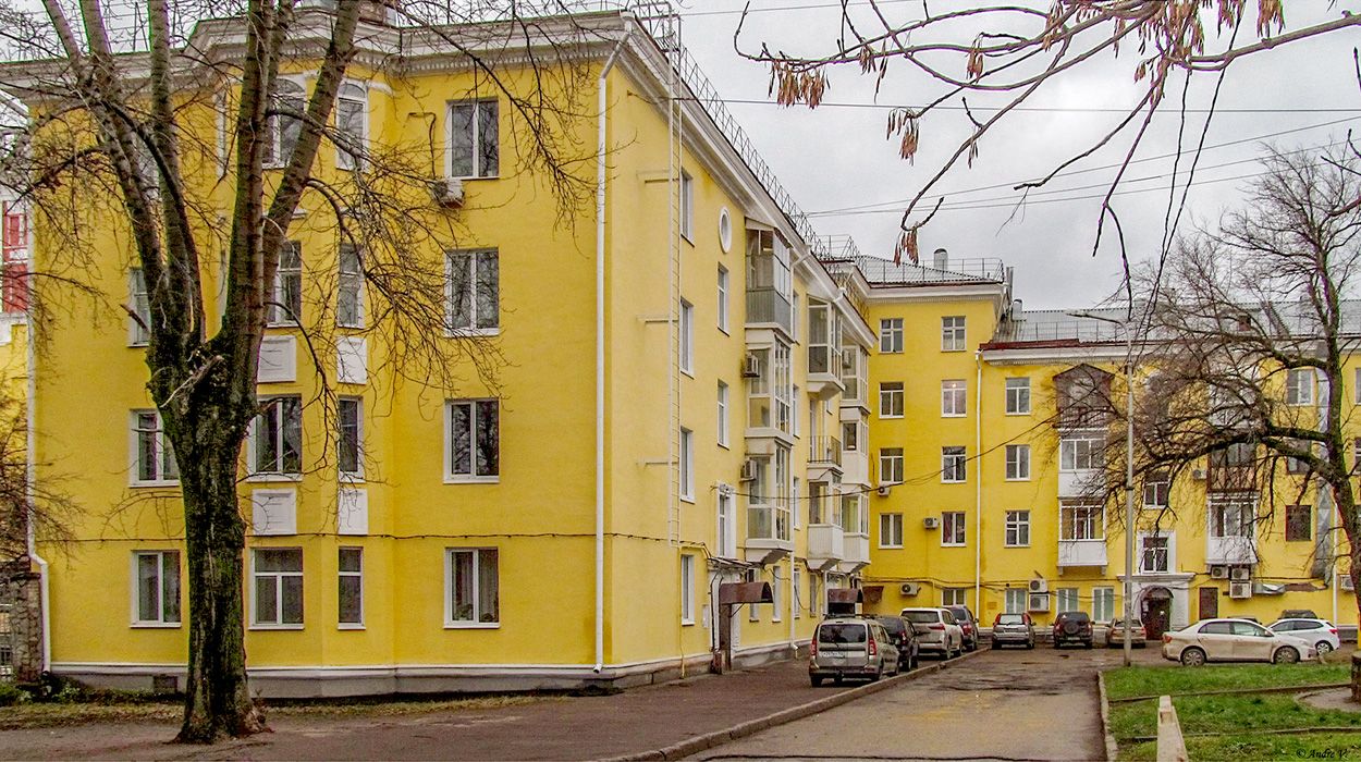 Уфа, Первомайская улица, 25 / Улица Ульяновых, 31