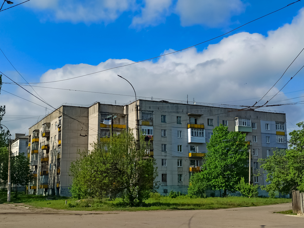 Лисичанск, Первомайская улица, 24