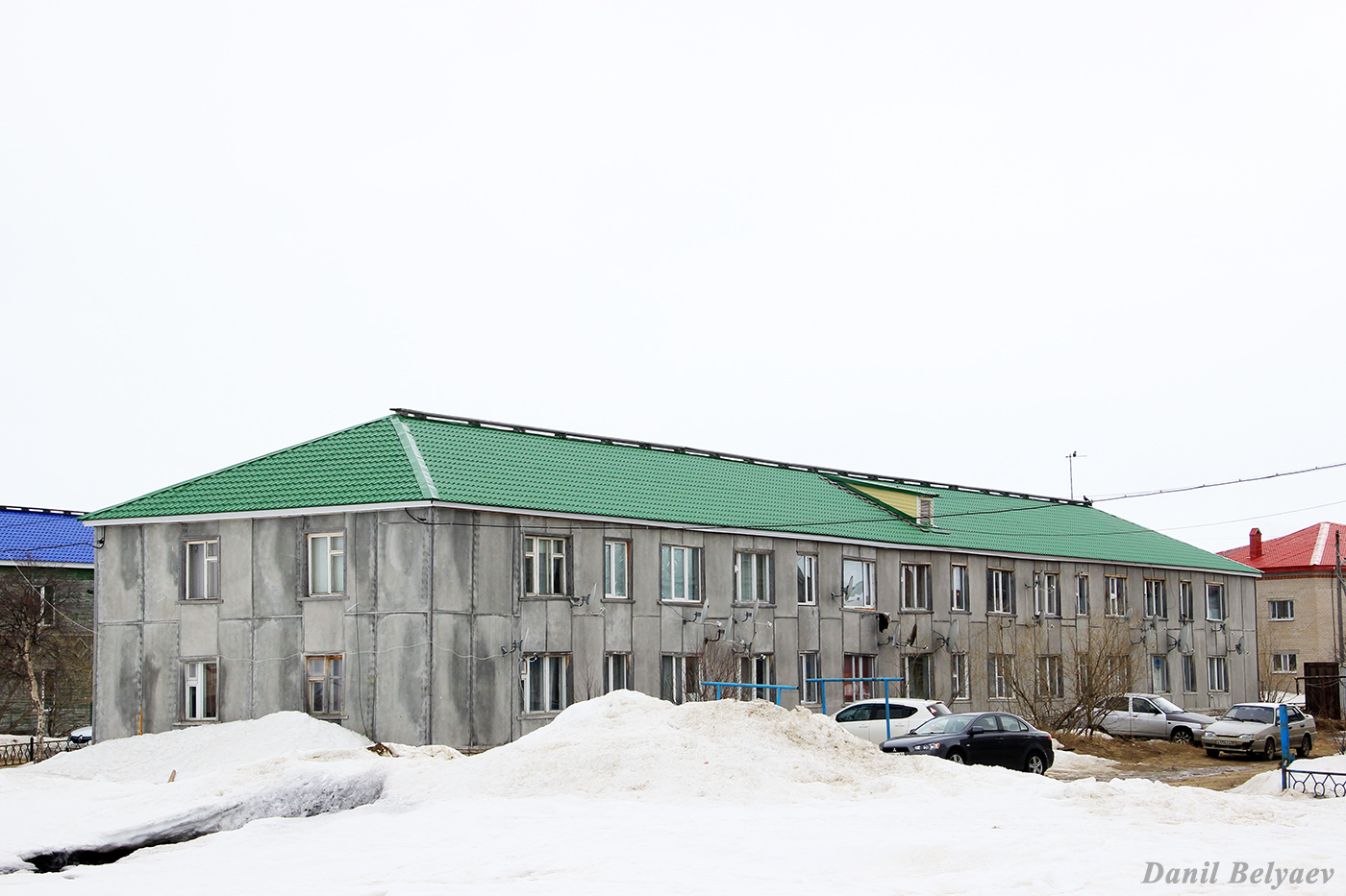 Iskateley, Улица Нефтяников, 20