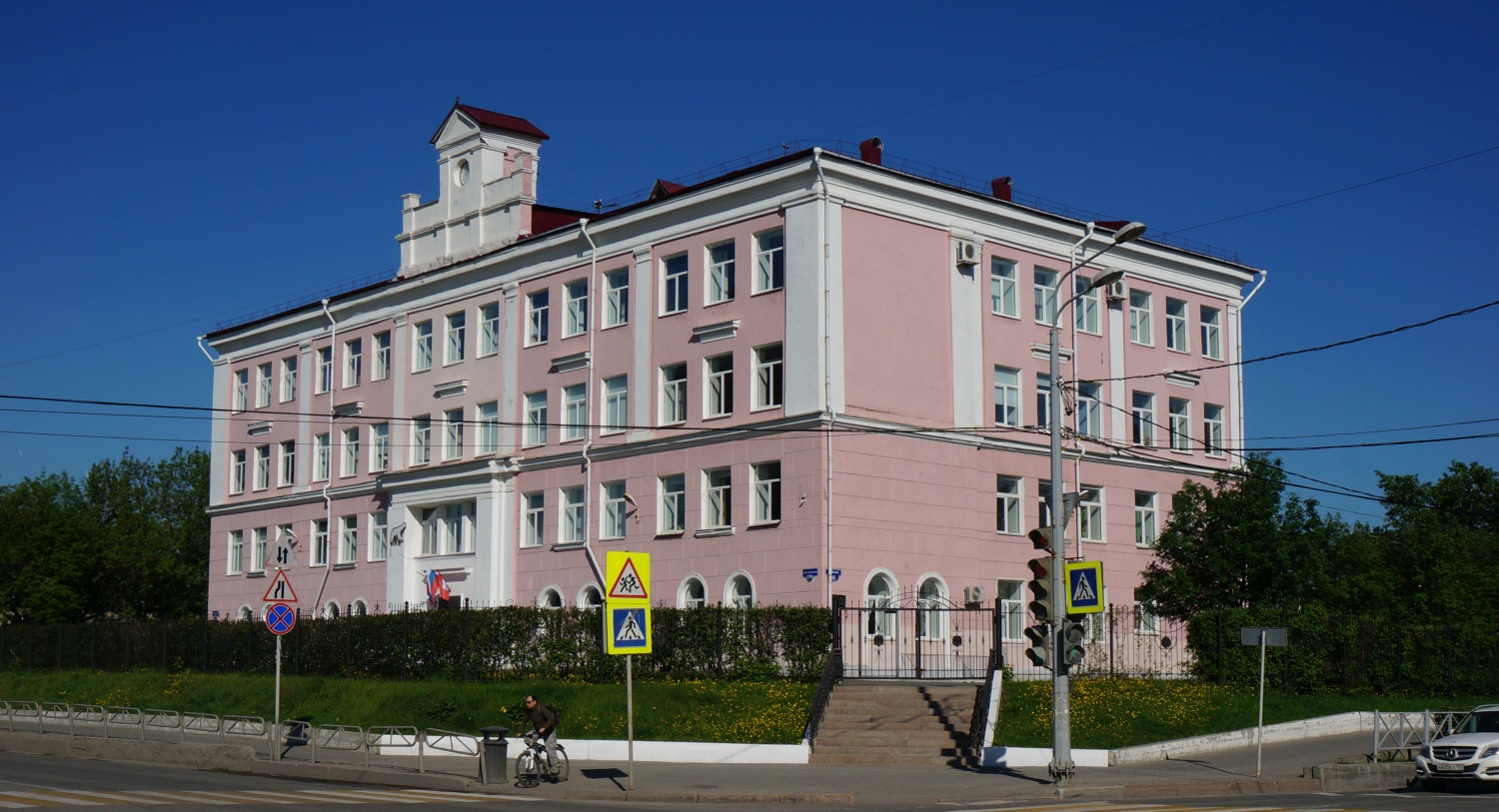 Пермь, Улица Плеханова, 41 / Екатерининская улица, 218