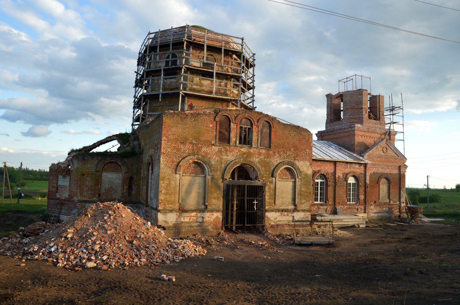 Новоусманский район, прочие н.п., с. Крыловка, Первомайская улица, 1А