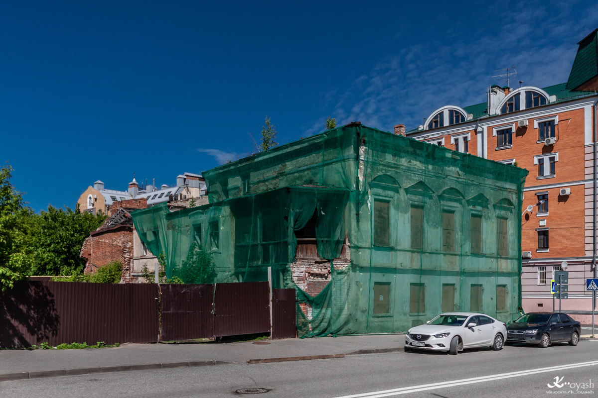 Казань, Улица Япеева, 17 / Нагорная улица, 10