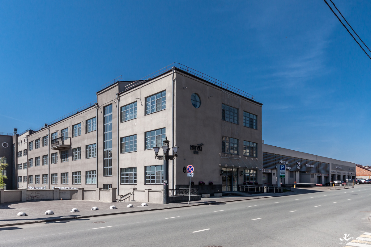 Казань, Улица Баумана, 19 / Профсоюзная улица, 16Б; Профсоюзная улица, 16А