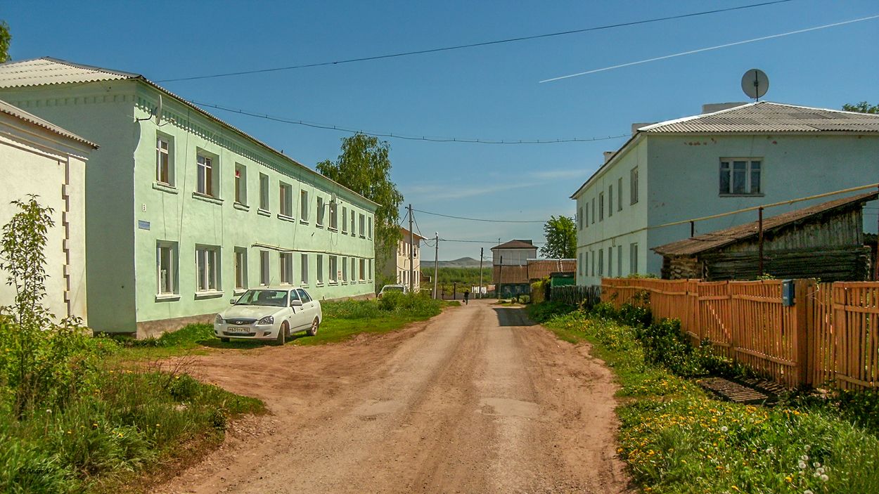 Давлеканово, Механизаторский переулок, 3; Механизаторский переулок, 4