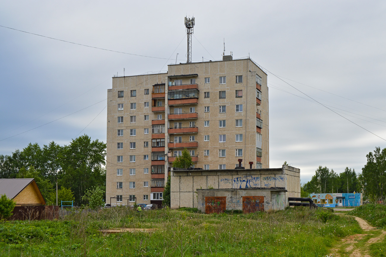 Полевской, Улица Володарского, 13