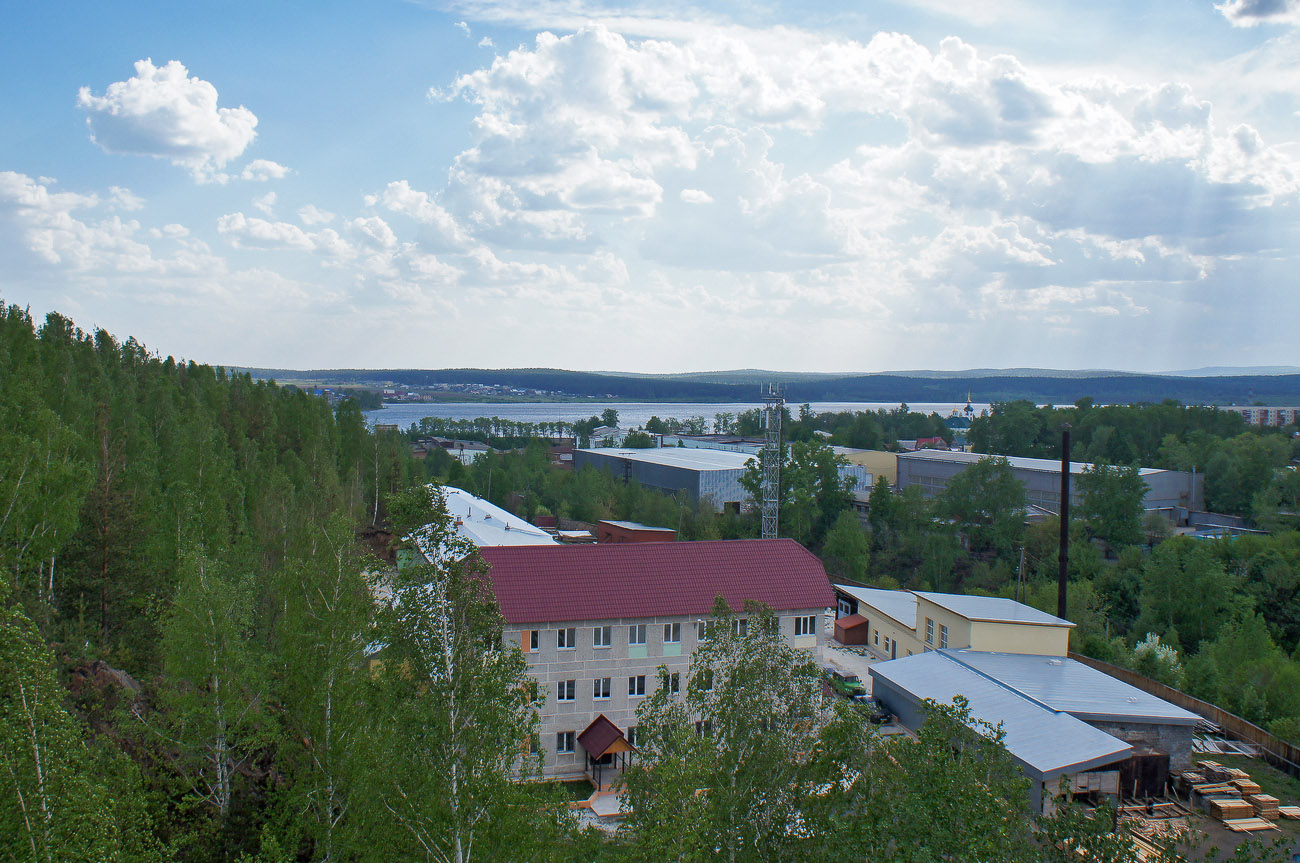 Полевской, Школьная улица, 7