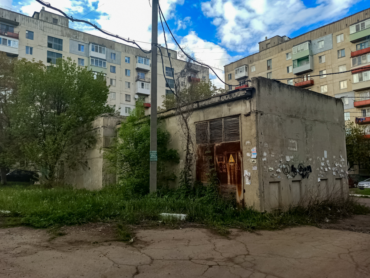 Лисичанськ, Улица Владимира Сосюры, 299* (тп)