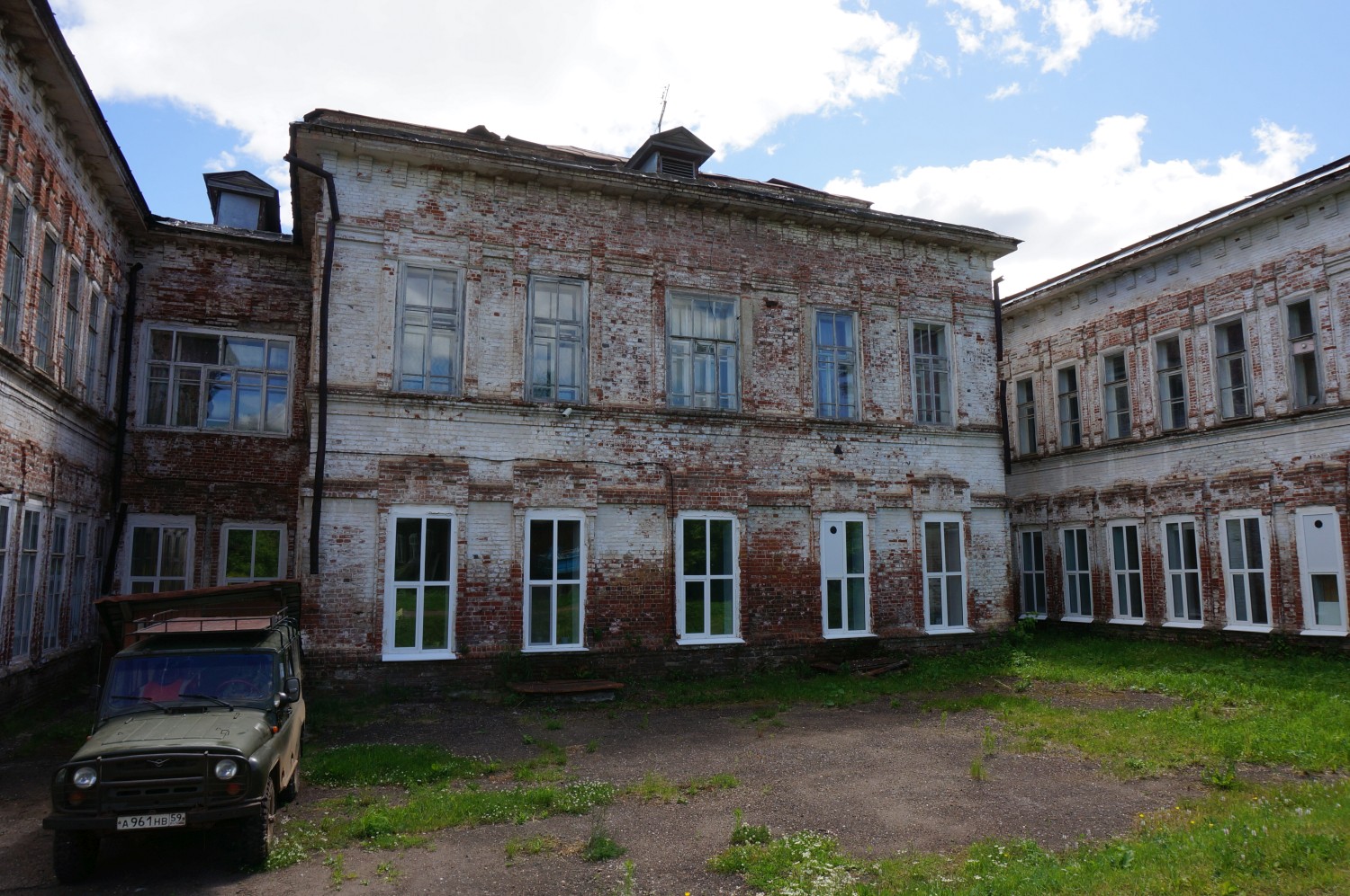 Оханск, Советская улица, 20