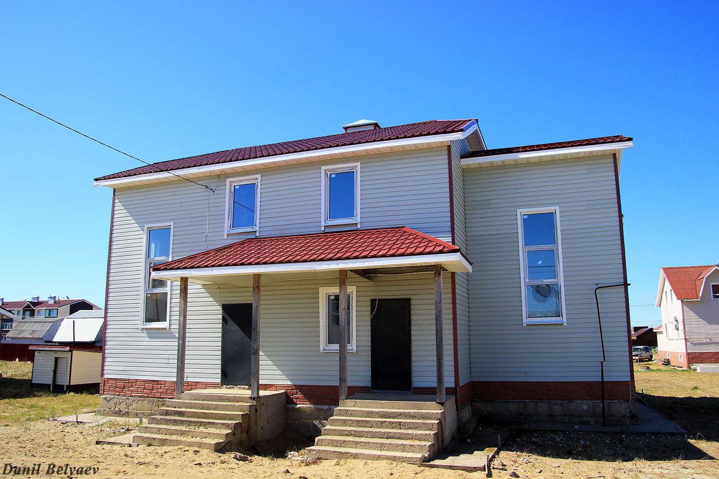 Iskateley, Международная улица, 10