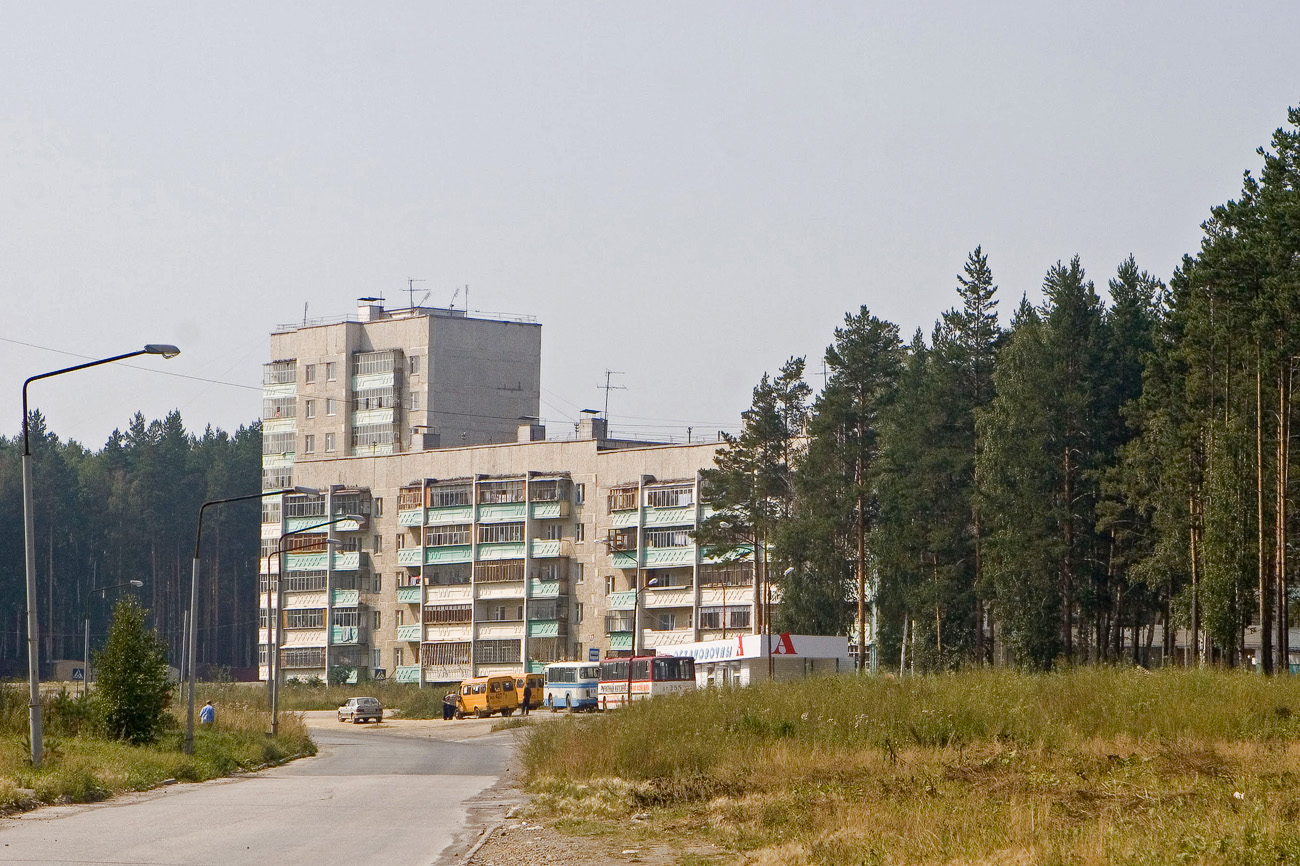 Полевской, Микрорайон Зелёный Бор-2, 36; Микрорайон Зелёный Бор-2, 37