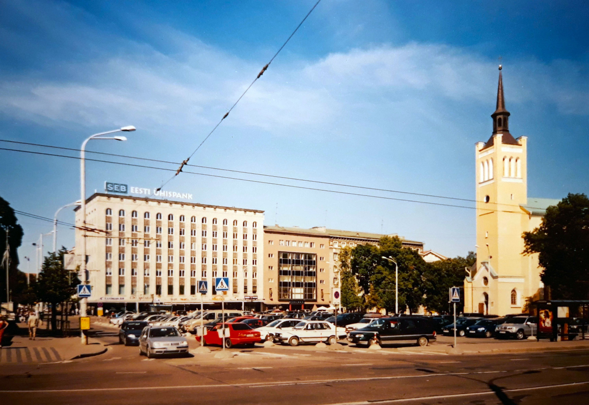 Таллин, Vabaduse väljak, 10; Vabaduse väljak, 8; Vabaduse väljak, 6; Vabaduse väljak, 1