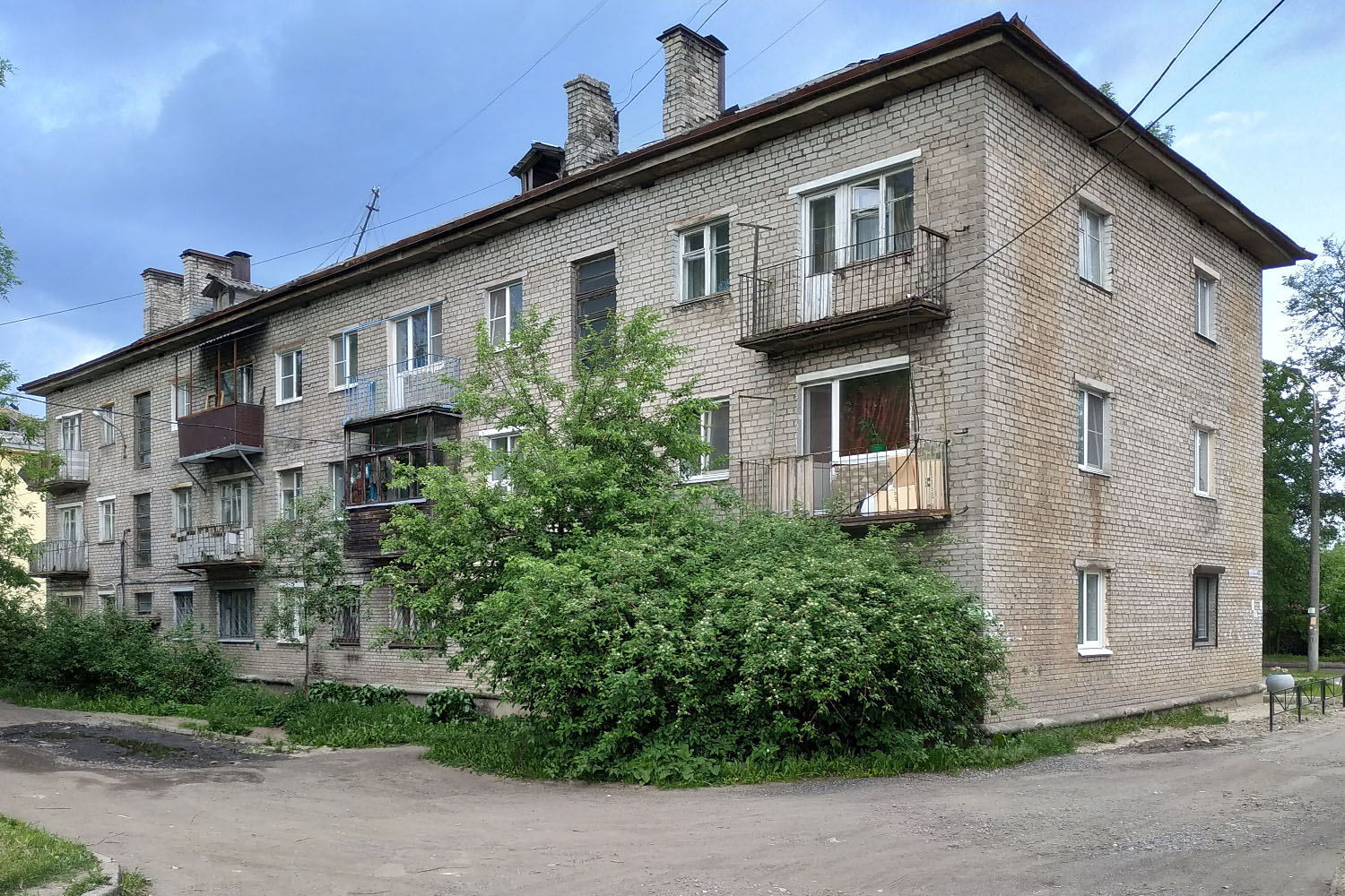 Волхов, Проспект Державина, 46