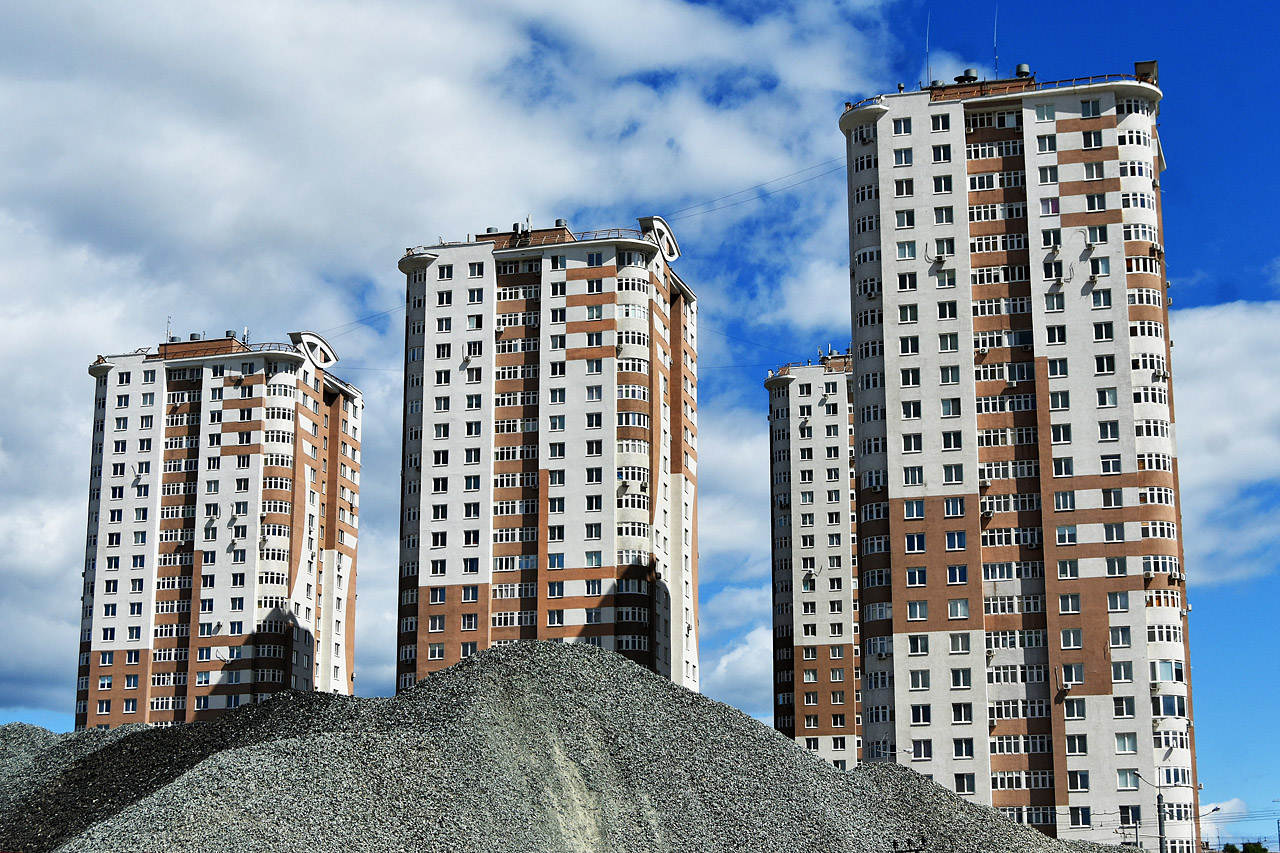 Пермь, Шоссе Космонавтов, 213; Шоссе Космонавтов, 215; Улица Мира, 136; Шоссе Космонавтов, 217