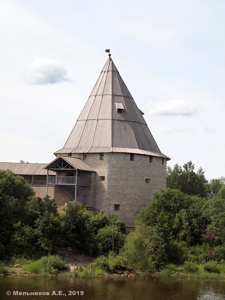 Старая Ладога, Волховский проспект, 19 Стрелочная башня