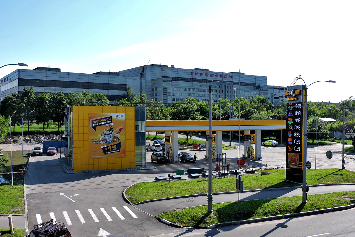 Charkow, Проспект Героев Харькова, 138*; Проспект Героев Харькова, 138г