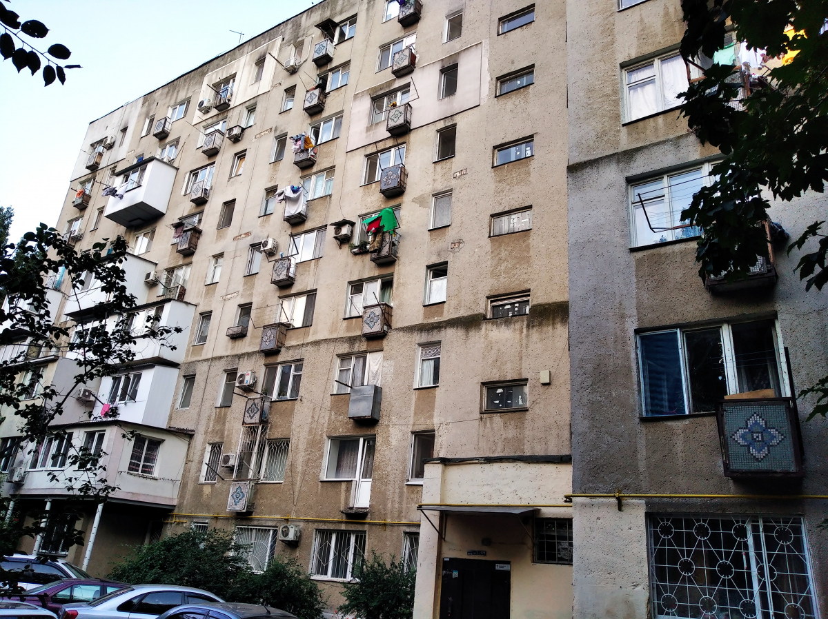 Одесса, Вулиця Ільфа і Петрова, 6/1