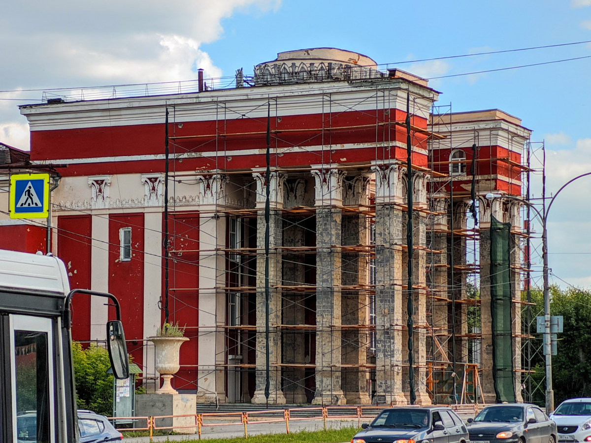 Каменск-Уральский, Алюминиевая улица, 2