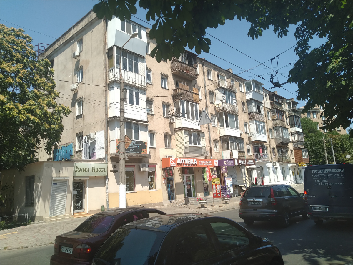 Одеса, Вулиця Черняховського, 24