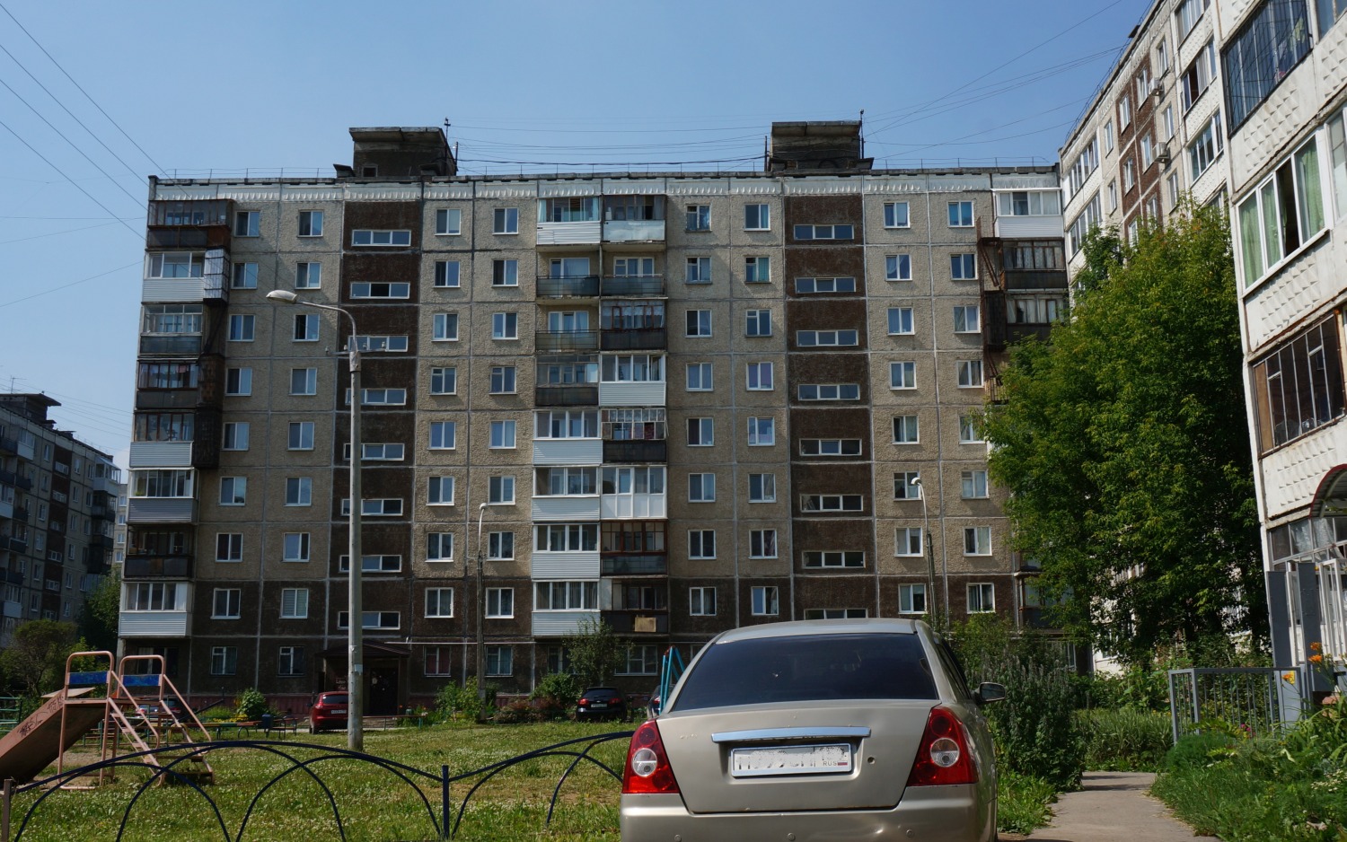 Perm, Улица Старцева, 9/4
