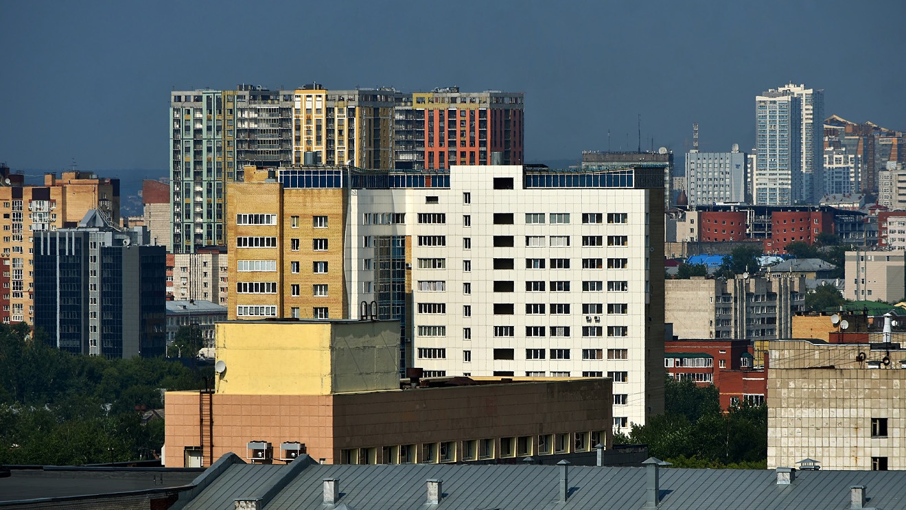 Perm, Улица Пушкина, 112; Улица Луначарского, 99; Шоссе Космонавтов, 86А; Шоссе Космонавтов, 115; Улица Куйбышева, 37; Улица Ленина, 19; Улица Фрезеровщиков, 94; Улица Фрезеровщиков, 86. Perm — Panoramas