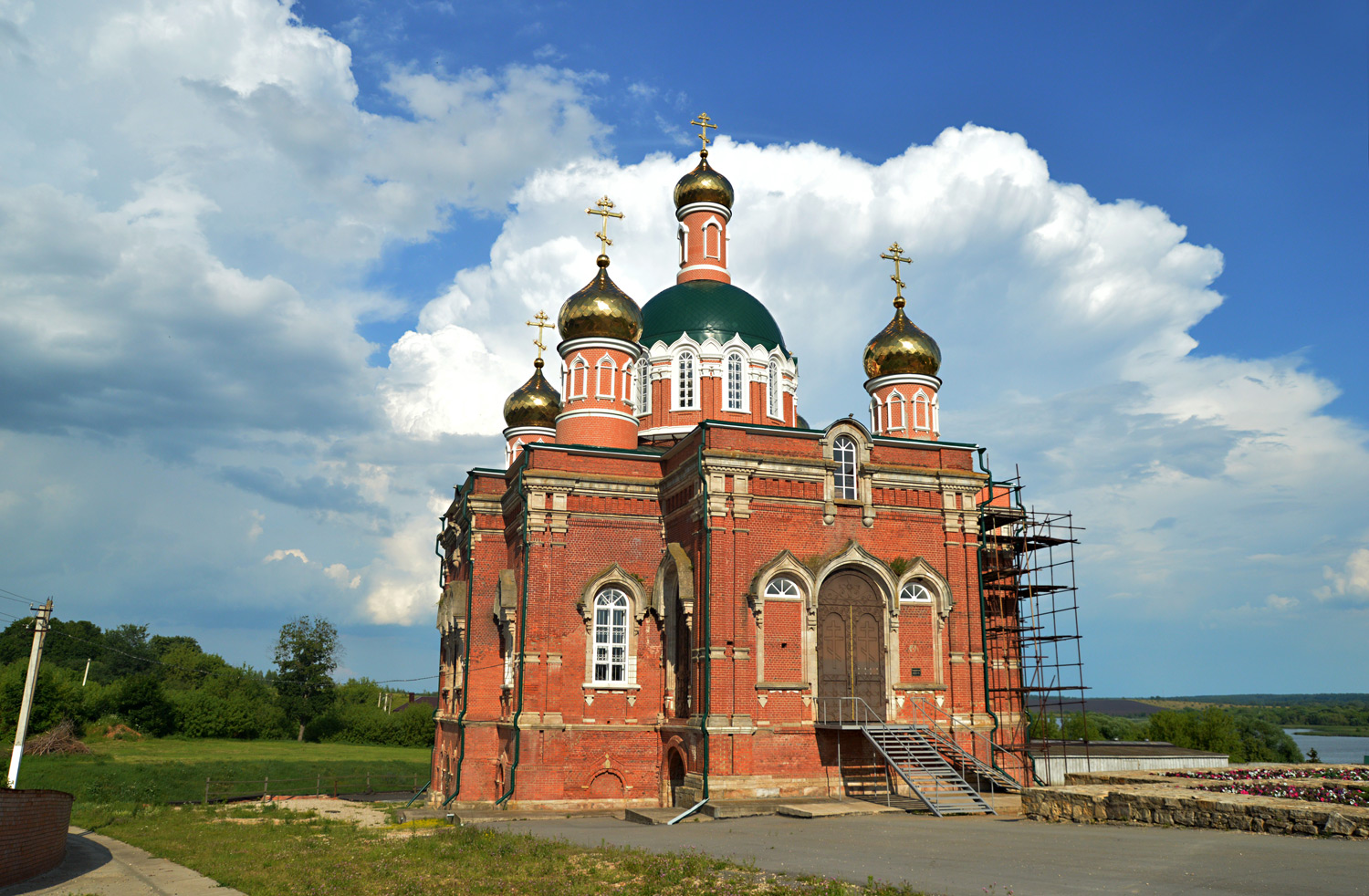 Лебедянский район, прочие н.п., с. Сезёново, Набережная улица, 1 корп. 1