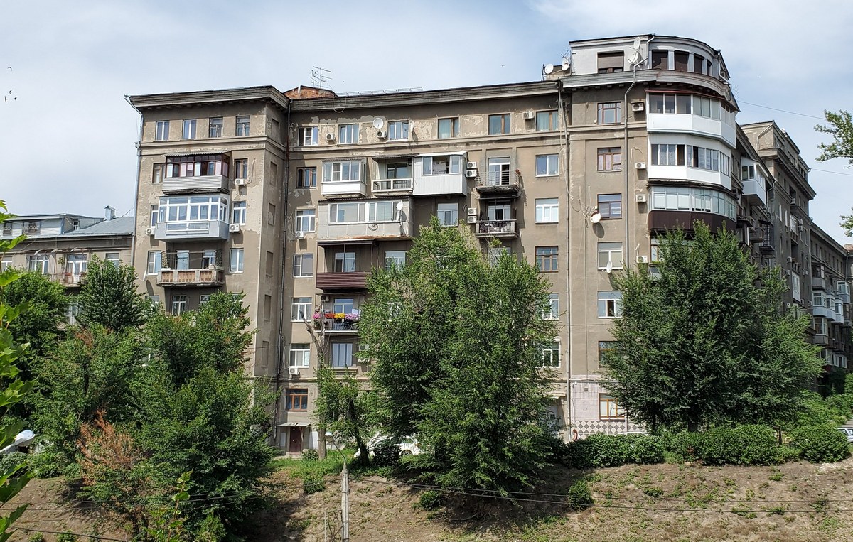 Харьков, Улица Чичибабина, 1