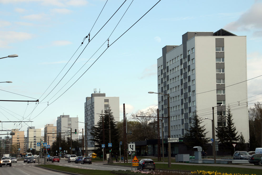 Tallinn, Sõpruse puiestee, 251; Sõpruse puiestee, 239; Sõpruse puiestee, 225; Sõpruse puiestee, 213; Sõpruse puiestee, 211; Sõpruse puiestee, 209. Tallinn — Жилой район Мустамяэ в Таллине