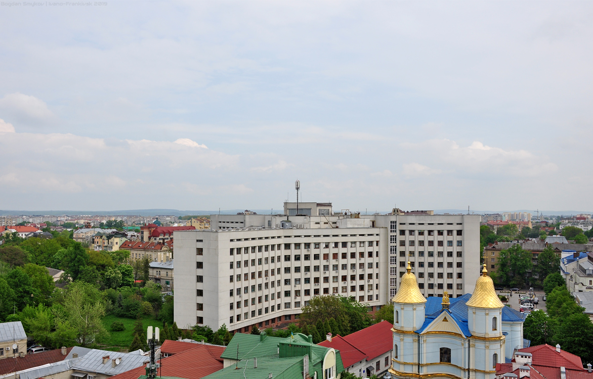 Ивано-Франковск, Улица Михаила Грушевского, 21
