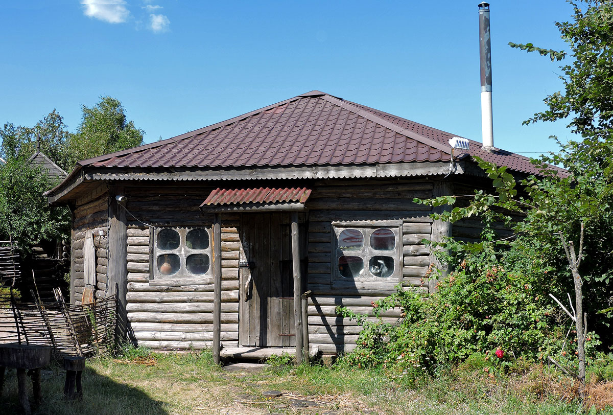 Изюм, Улица Ростовский Шлях, 2/3
