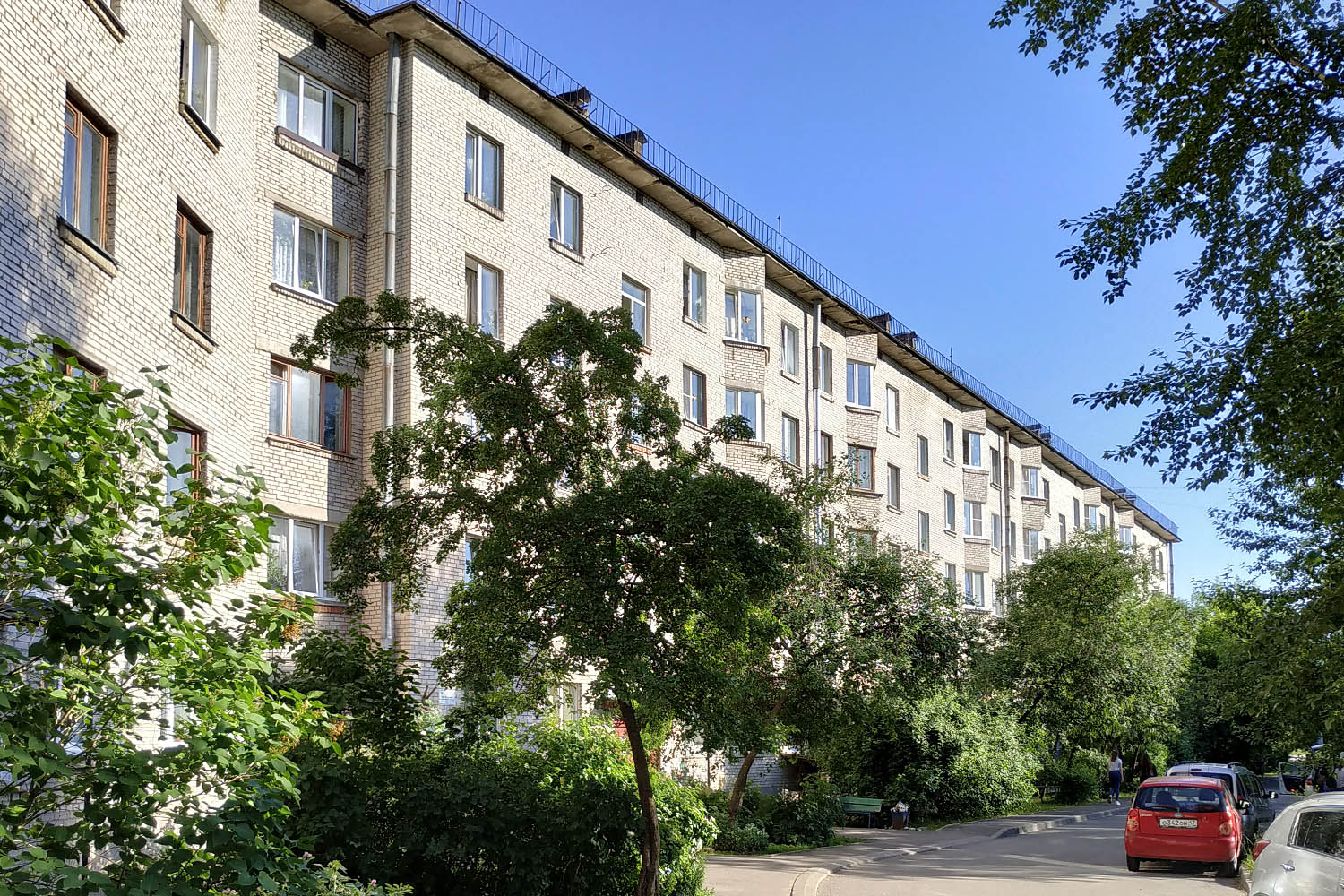 Войсковицы, Площадь Манина, 3