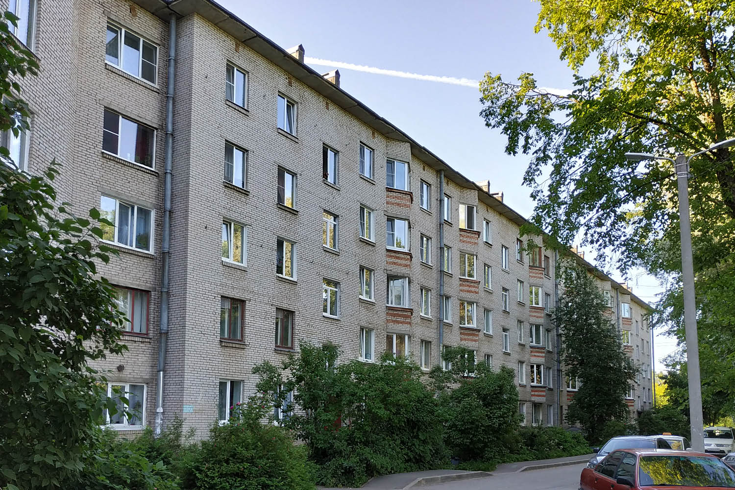 Войсковицы, Площадь Манина, 4
