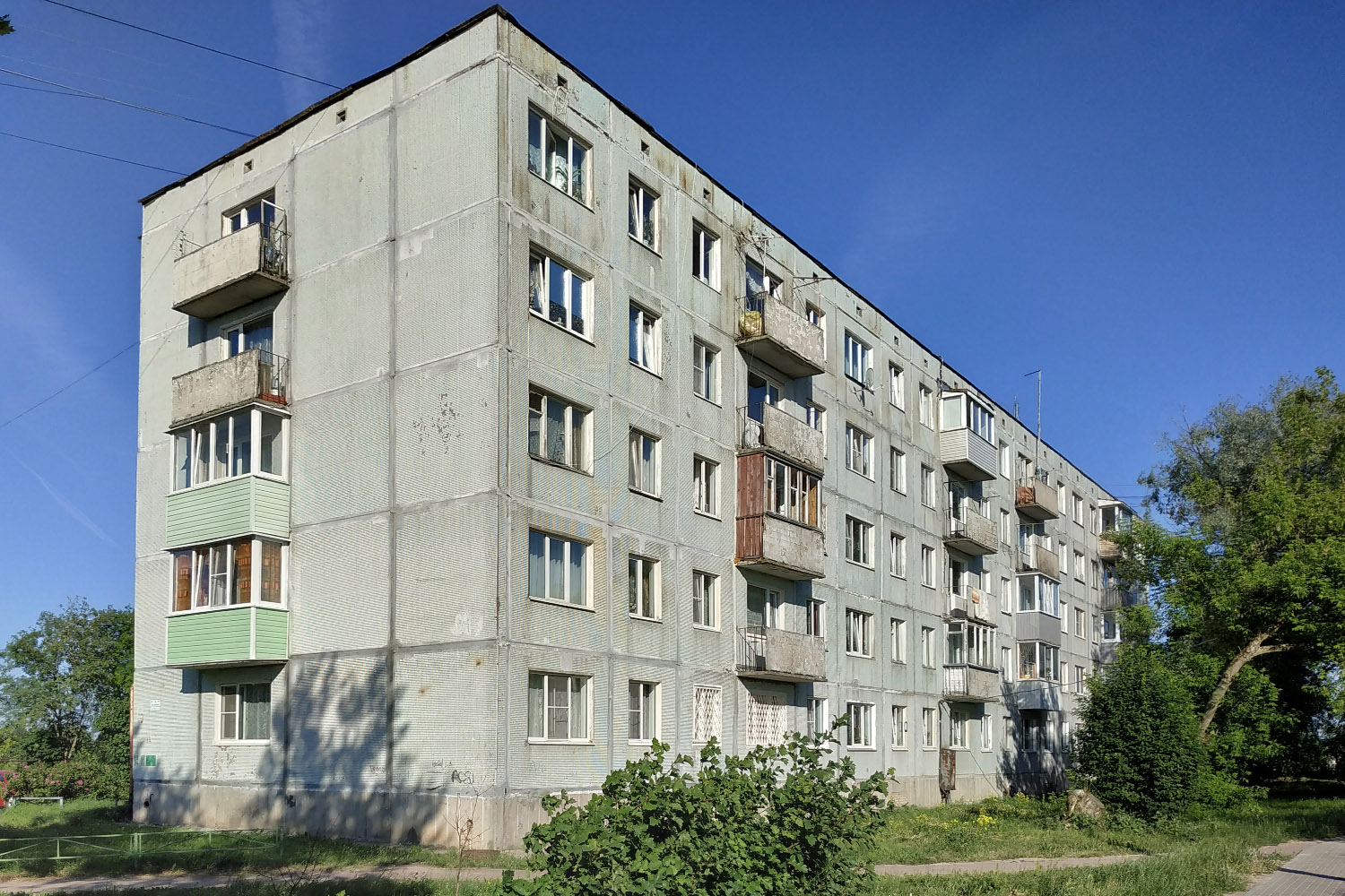 Войсковицы, Площадь Манина, 9