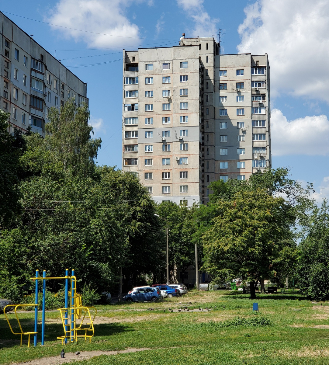 Харьков, Улица Маршала Рыбалко, 45