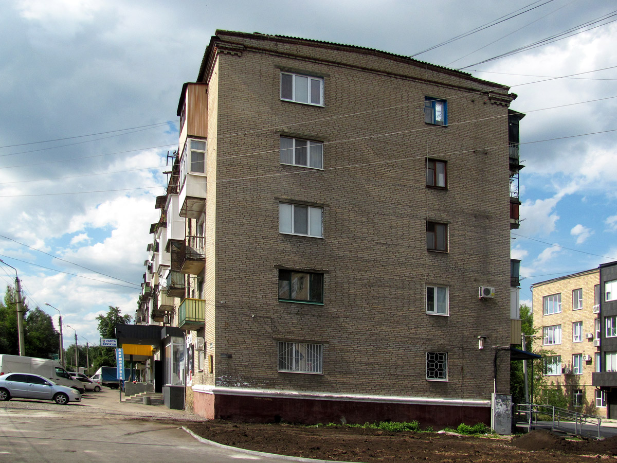 Славянск, Улица Генерала Лозановича, 12