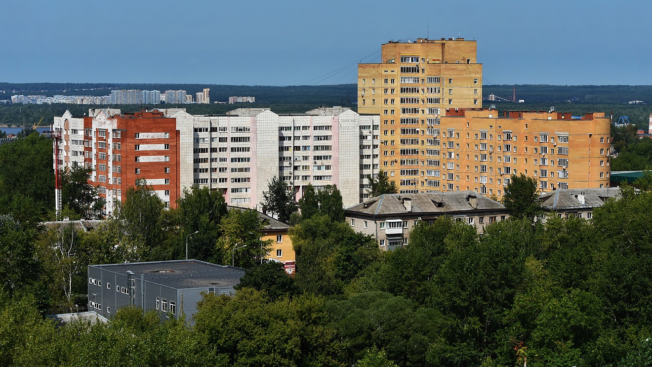 Perm, Улица Барамзиной, 42; Улица Барамзиной, 42/2; Улица Барамзиной, 42/3; Улица Папанинцев, 19; Улица Папанинцев, 12; Улица Папанинцев, 10; Улица Папанинцев, 8. Perm — Panoramas