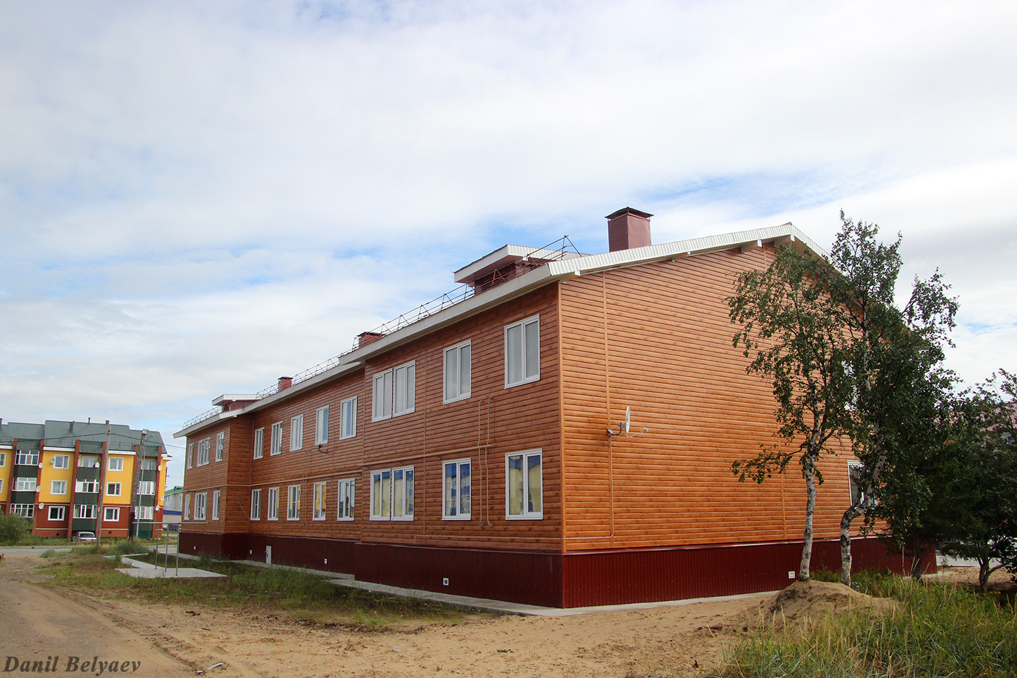 Iskateley, Озёрная улица, 3