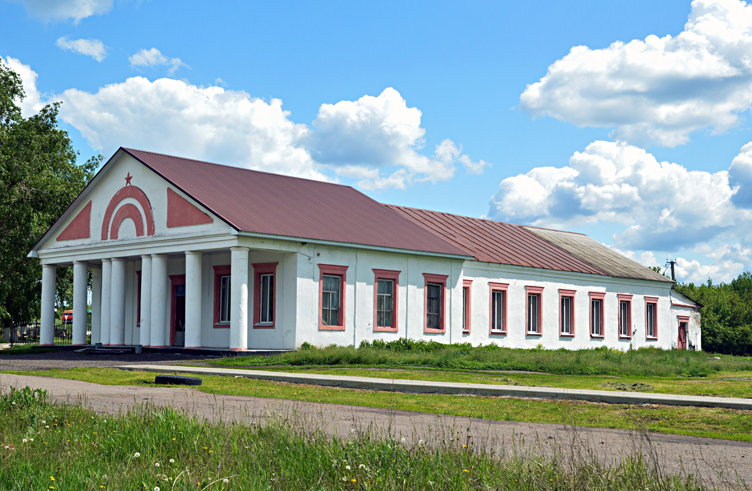 Эртильский район, прочие н.п., с. Ячейка, Улица Свободы, 1Б