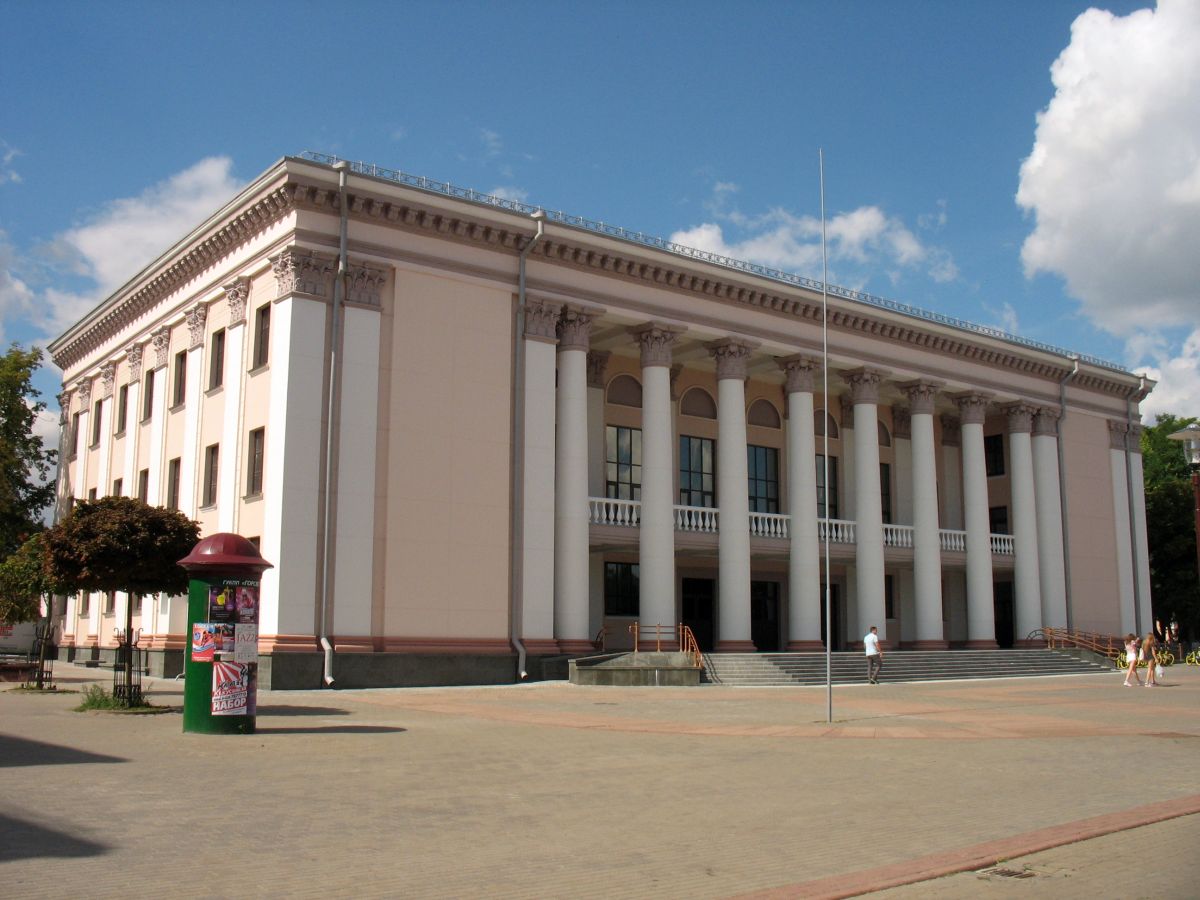 Гродно, Советская площадь, 6