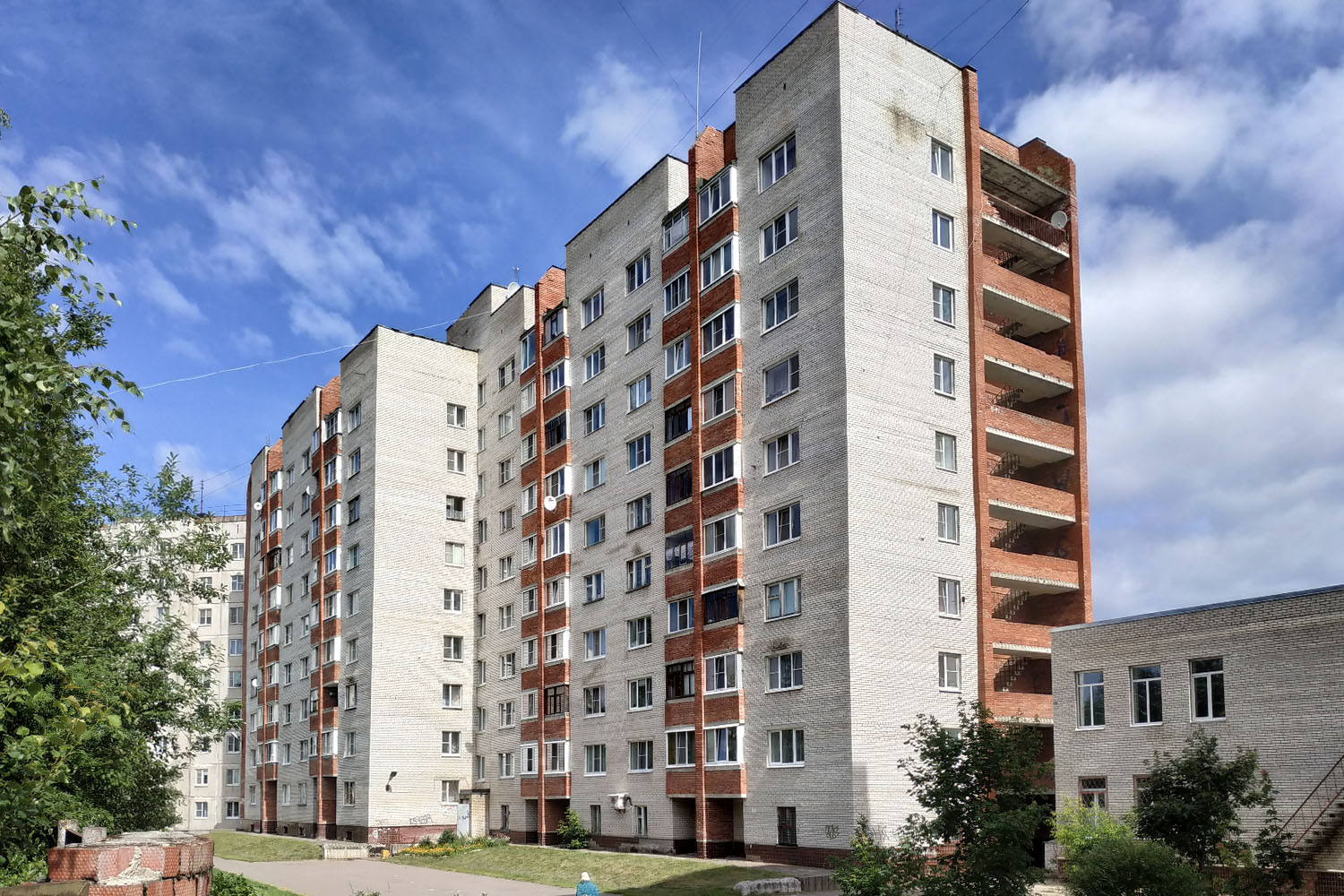 Сосновый Бор, Молодежная улица, 46