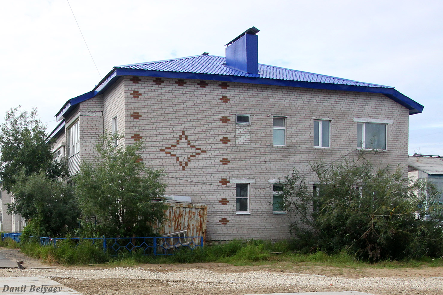 Искателей, Улица Губкина, 21