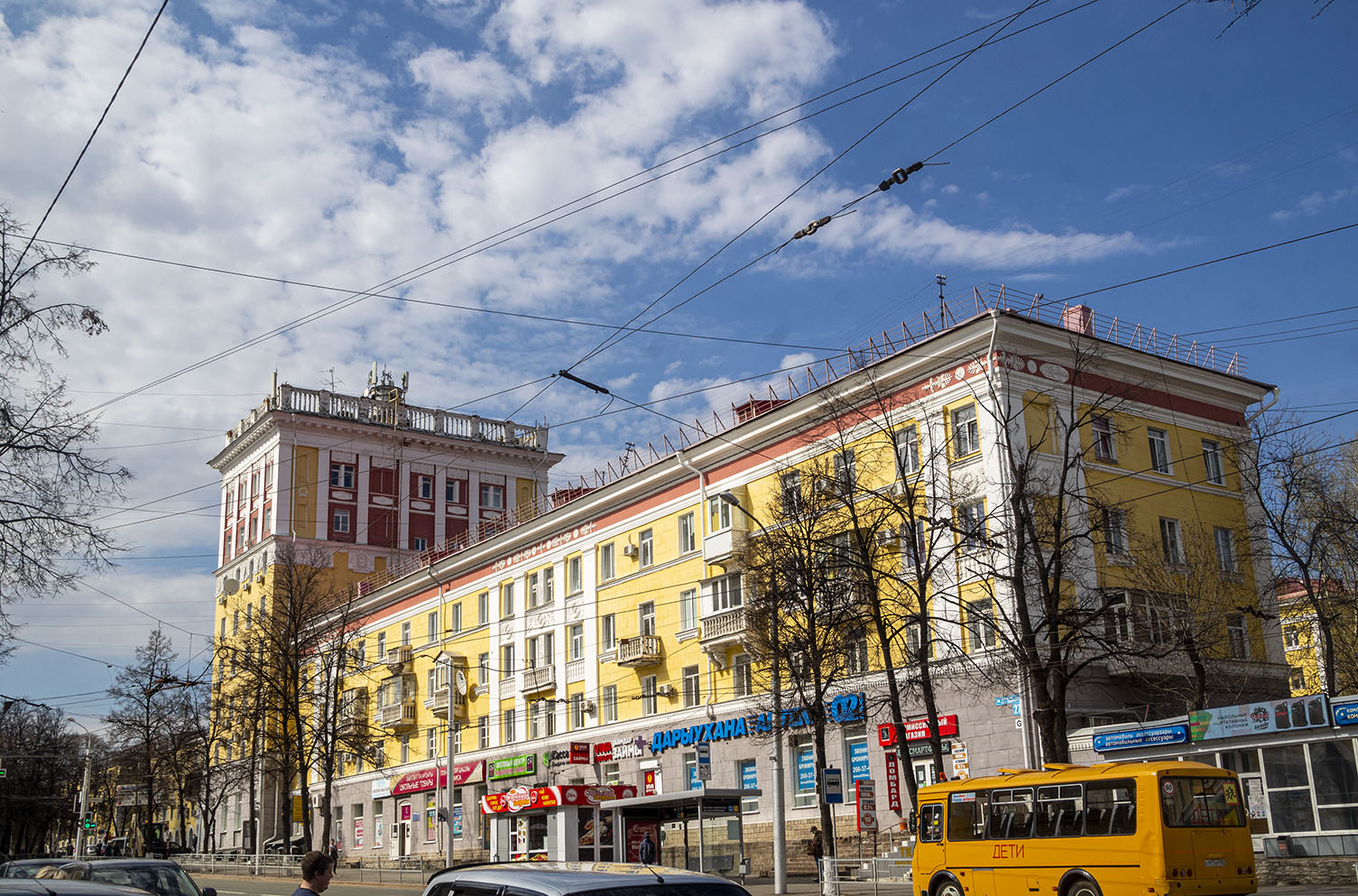 Уфа, Первомайская улица, 27 / Улица Ульяновых, 30