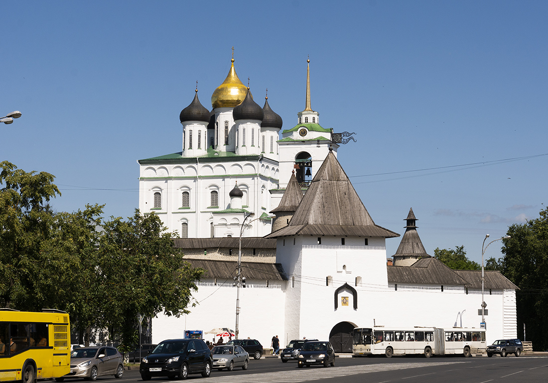 Pskov, Кремль, 2/1; Кремль, 1/6