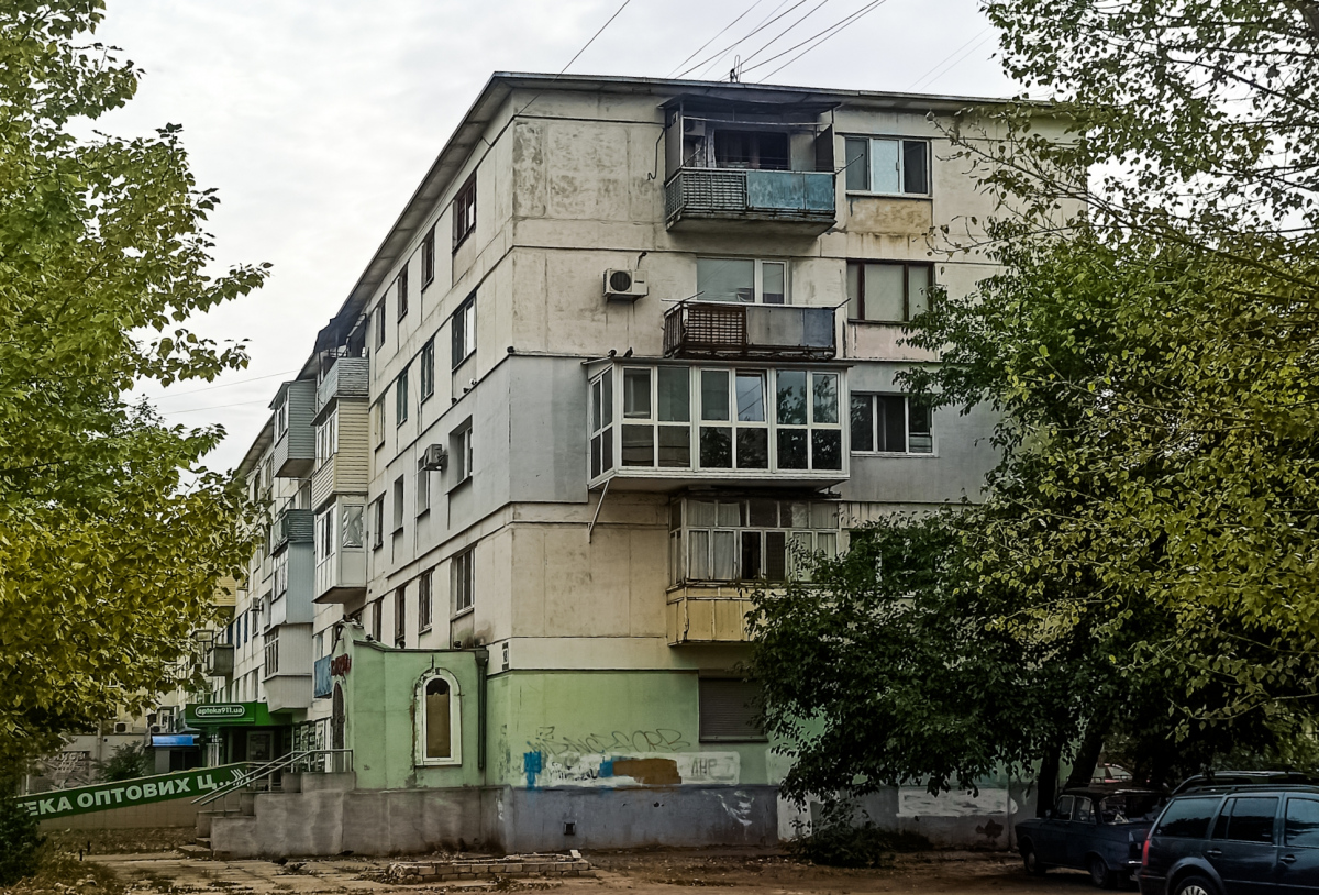 Severodoniets'k, Гвардейский проспект, 18