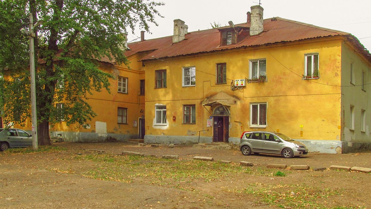 Уфа, Кольцевая улица, 66 / Улица Рыбакова, 16