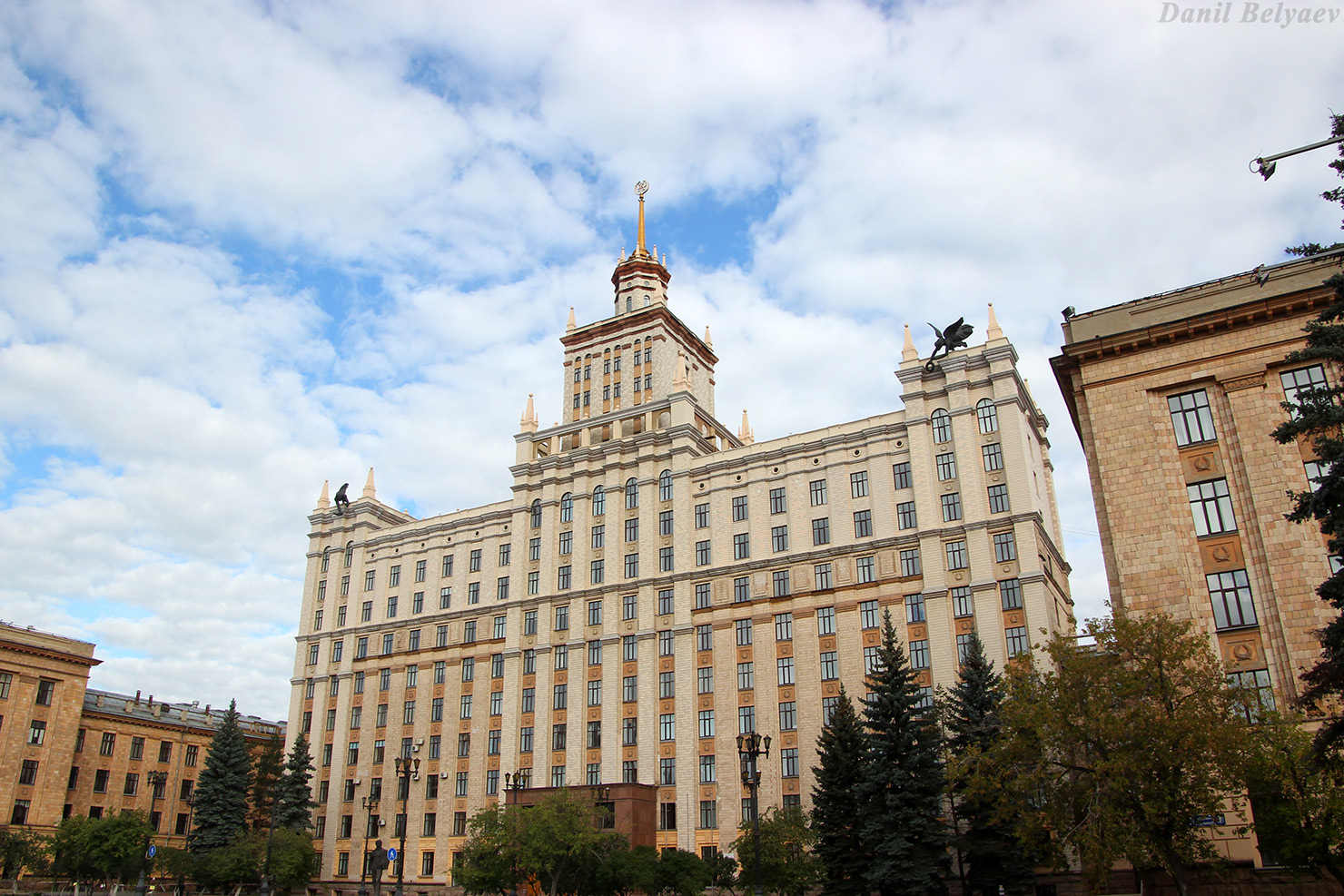 Челябинск, Проспект Ленина, 76