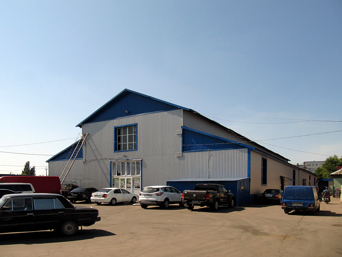 Артёмовск, Торговая улица, 1В